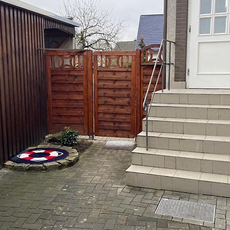 Ferienwohnung Mit Warnowblick Rostock Exteriör bild