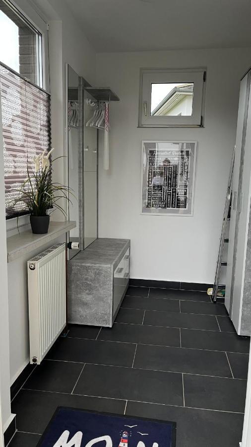 Ferienwohnung Mit Warnowblick Rostock Exteriör bild