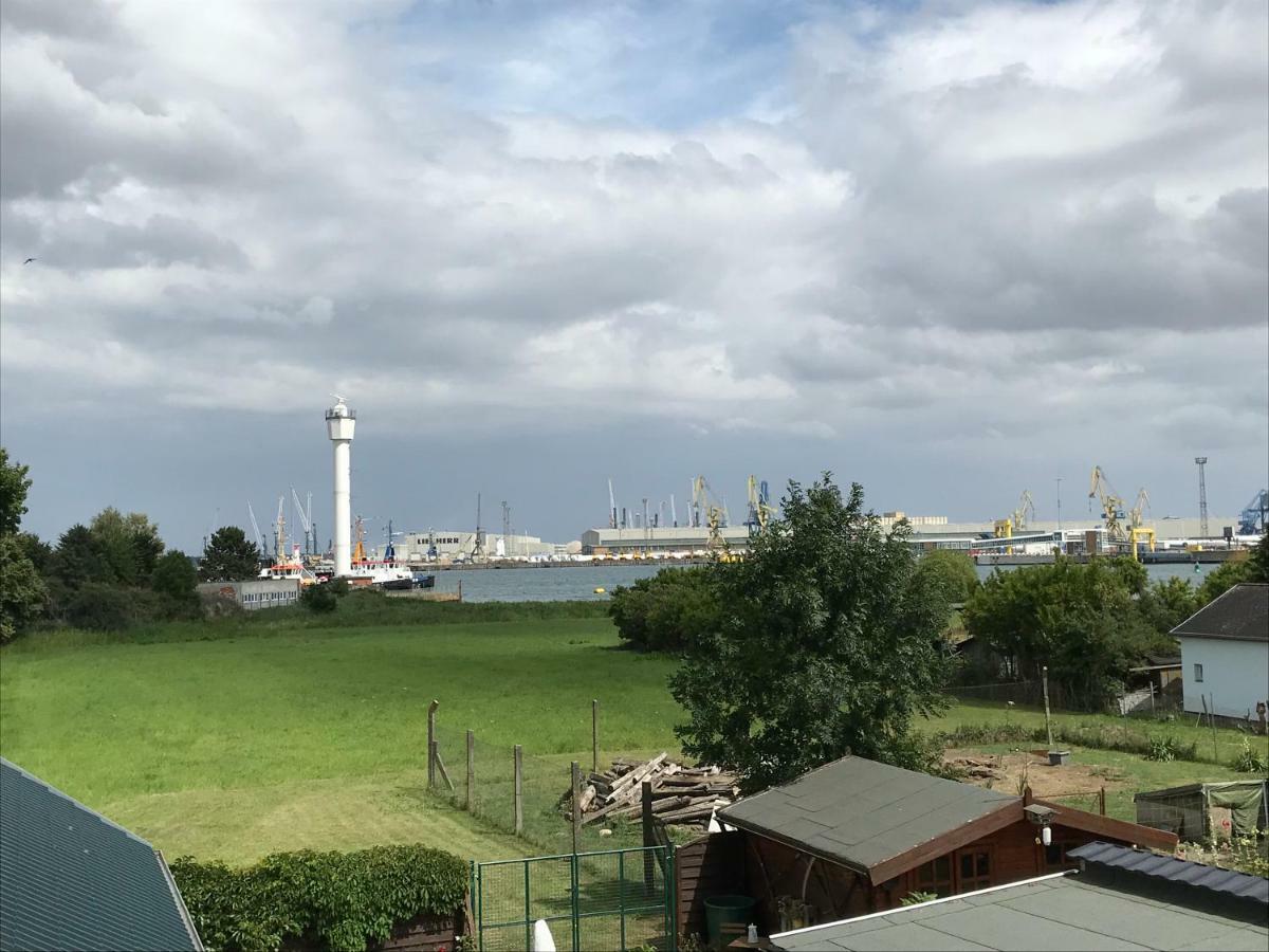 Ferienwohnung Mit Warnowblick Rostock Exteriör bild